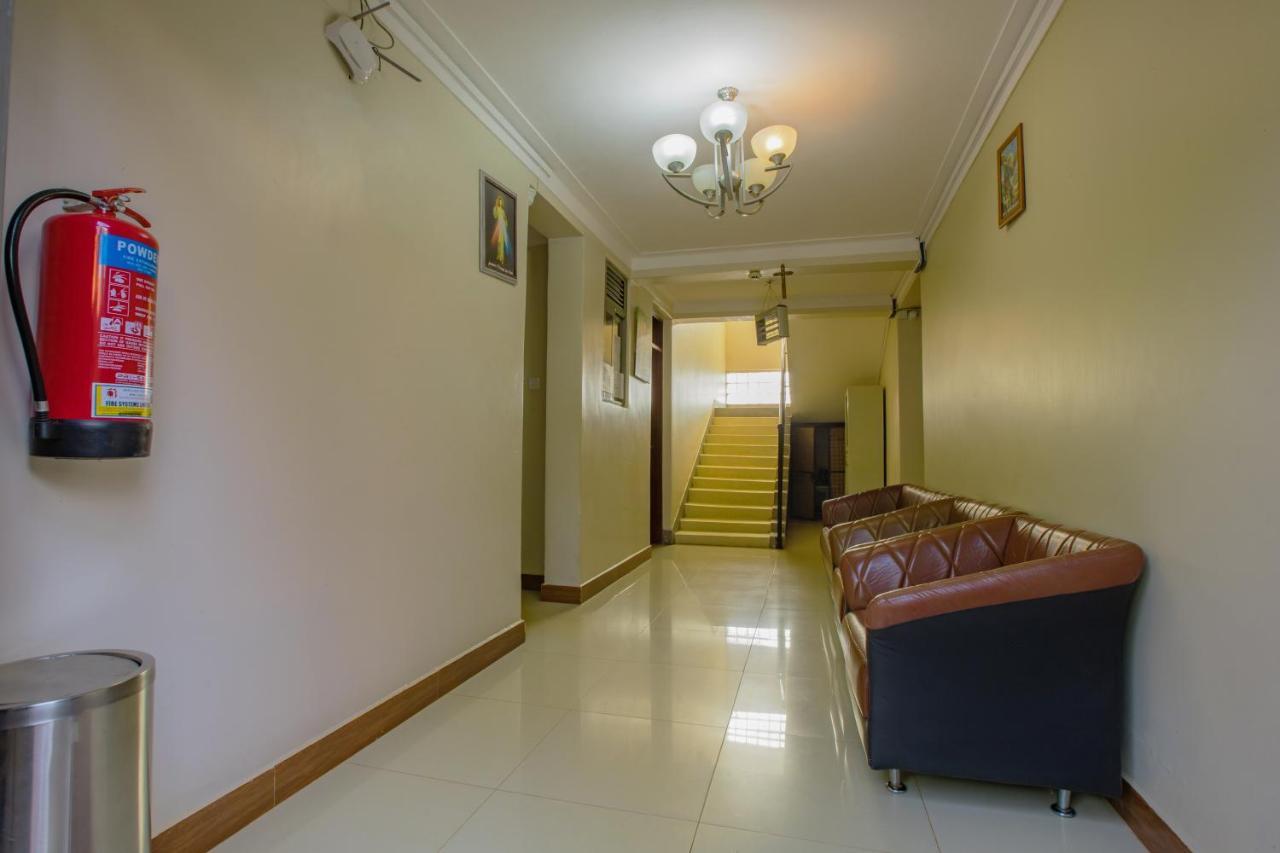 Santa Maria Hotel Entebbe Exteriör bild