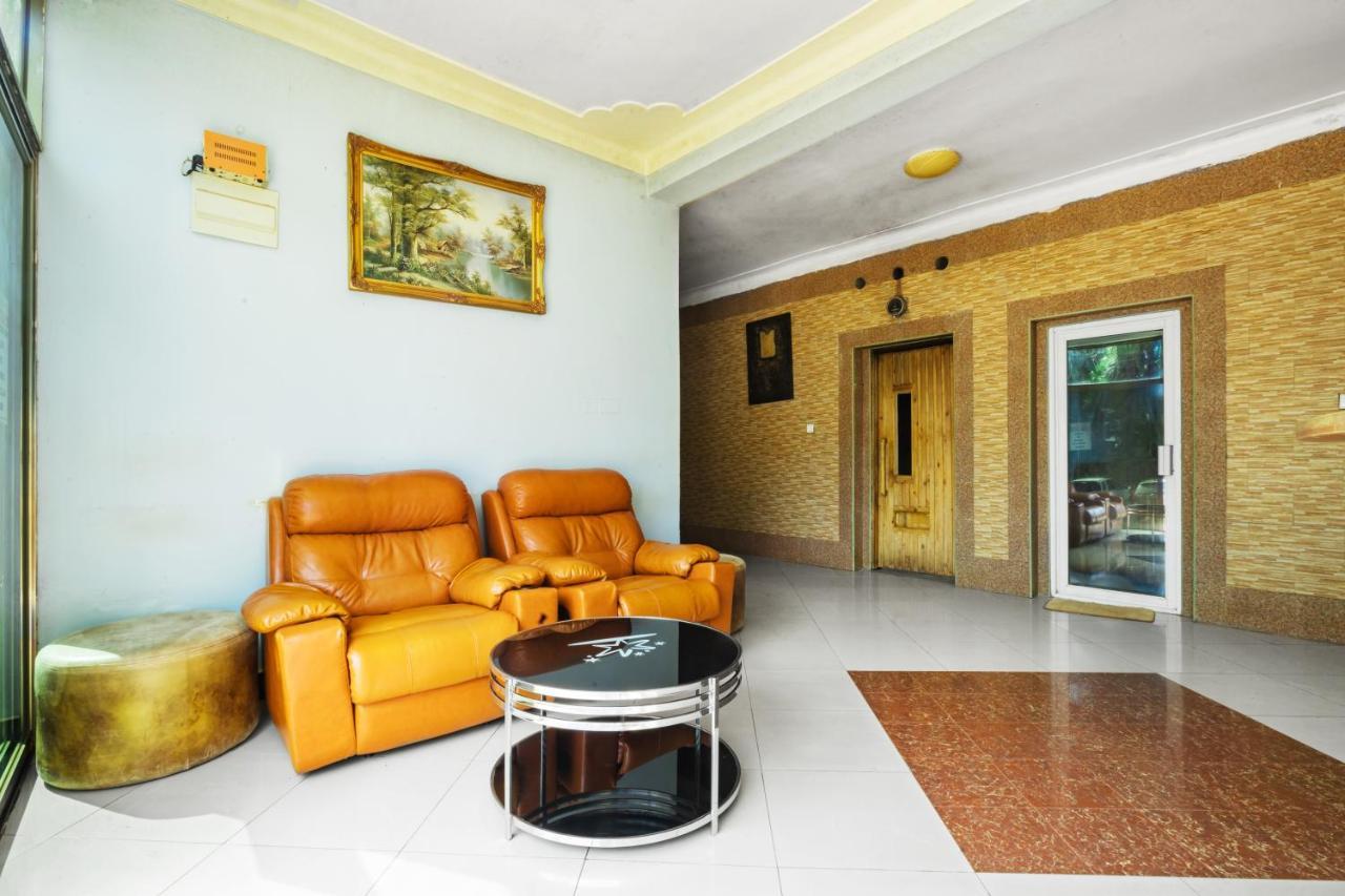 Santa Maria Hotel Entebbe Exteriör bild