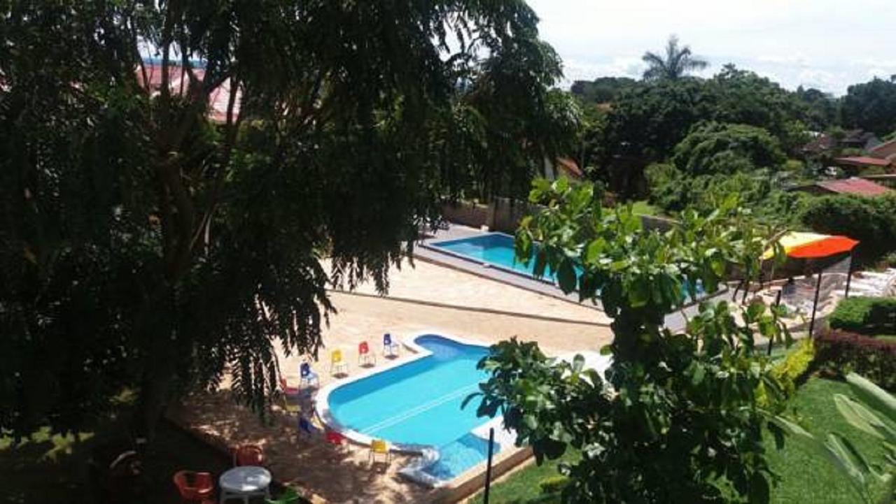 Santa Maria Hotel Entebbe Exteriör bild